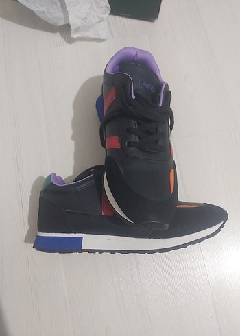 Lacoste Lacoste kadın Spor Ayakkabı Velcro Detaylı
