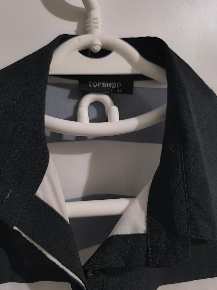 Düğmeli Siyah Beyaz Çizgili Kadın Gömlek - Görsel 4