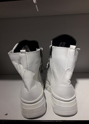 40 Beden beyaz Renk Defacto Ayakkabı 