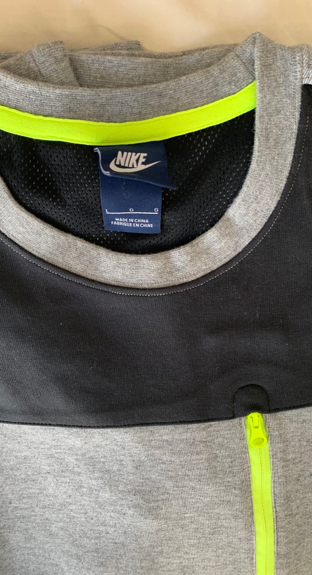 Nike Gri ve Siyah Fermuarlı Erkek Sweatshirt - Görsel 2
