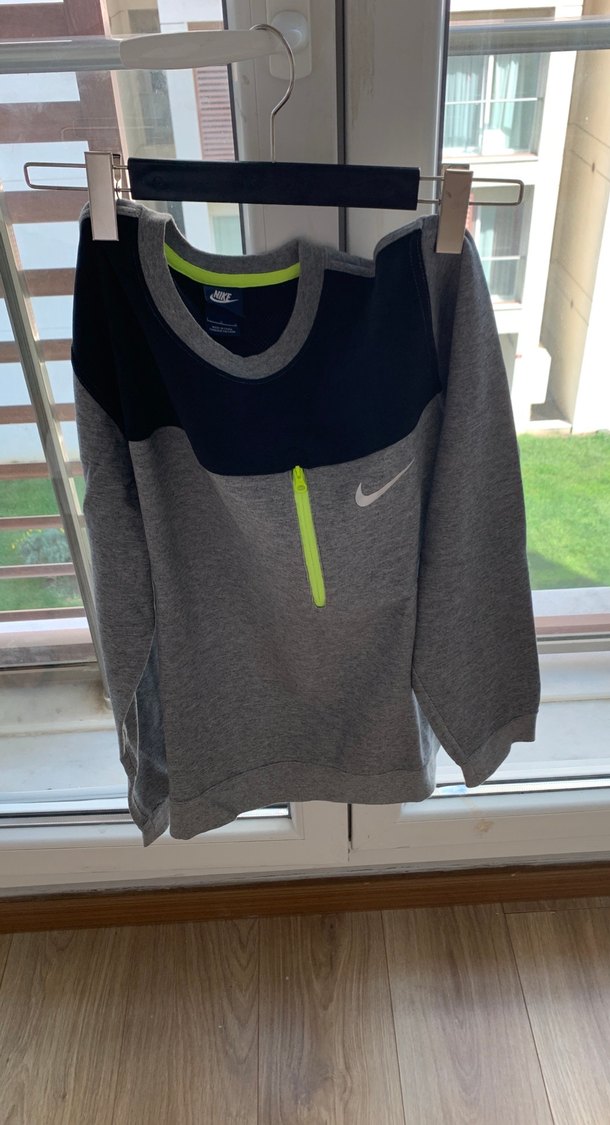 Nike Gri ve Siyah Fermuarlı Erkek Sweatshirt - Görsel 3