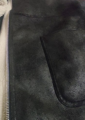 Kürklü Detaylı Siyah Kadın Kısa Mont - Görsel 3