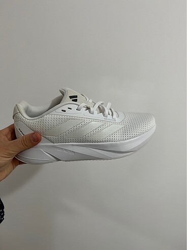 37 Beden beyaz Renk Adidas spor ayakkabı