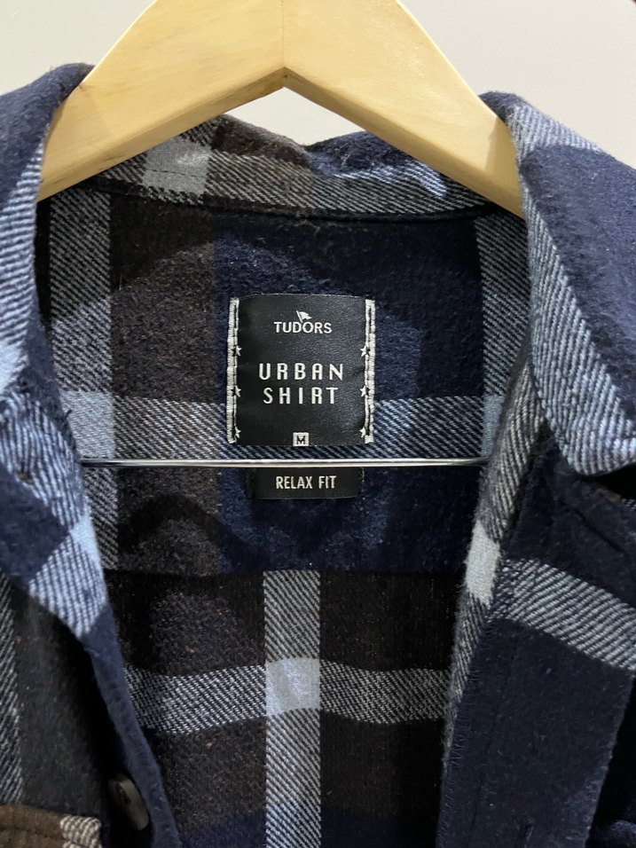 Düğmeli Uzun Kollu erkek gömlek - Görsel 2