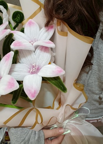 Beyaz pembe detaylı el işi LED li şönil çicek buketimiz - Görsel 8