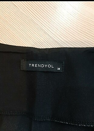 38 Beden siyah Renk Trendyol milla bluz