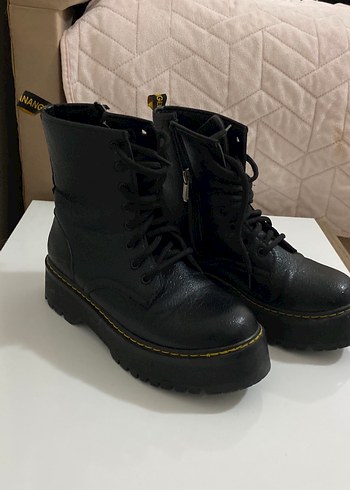 Kadın Bot - Görsel 3