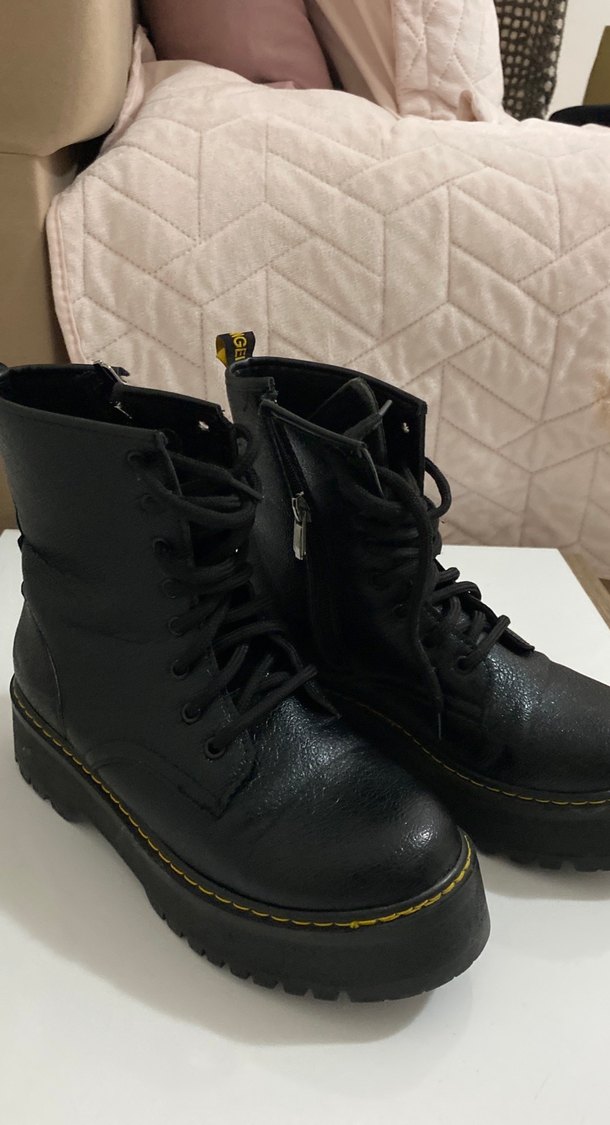 Kadın Bot - Görsel 4