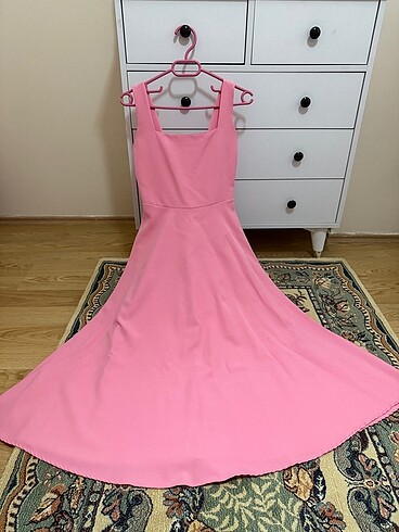 Pembe Uzun elbise