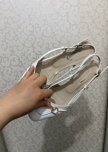 Beyaz Deri Stiletto Tokalı Kadın Ayakkabı - Görsel 2