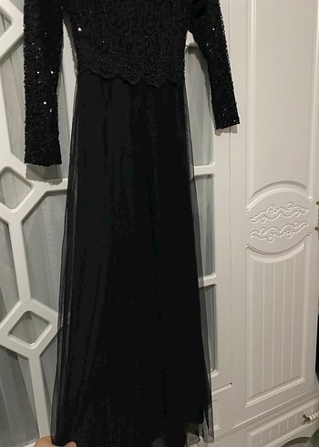 Siyah Dantel Detaylı Uzun Kollu Uzun Elbise - Görsel 2