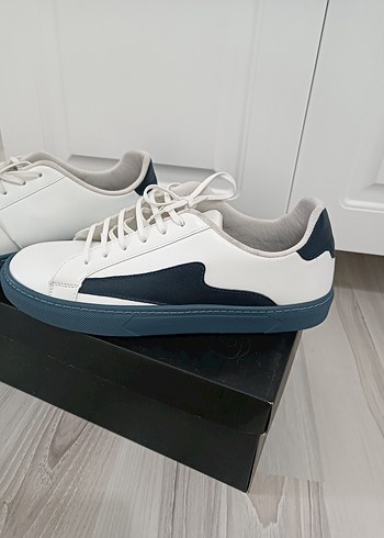 Nike Beyaz Gri Tabanlı erkek Spor Ayakkabı
