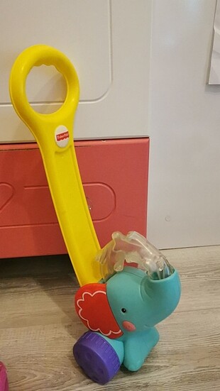Fisher price yürüteç