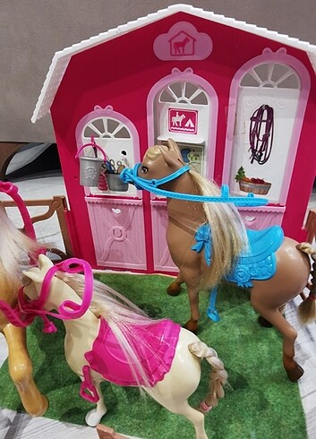 Barbie at çiftlik seti - Görsel 5