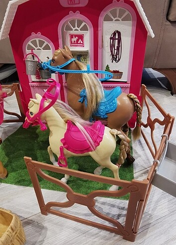 Barbie at çiftlik seti - Görsel 6