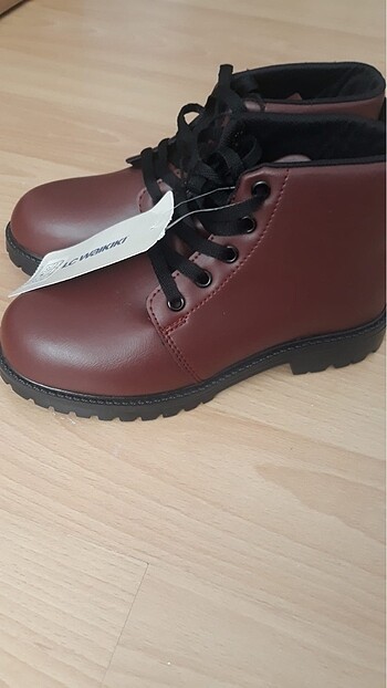 LC Waikiki Kız çocuk bot