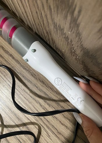 Pembe ve Gri Saç Şekillendirici Maşa - Görsel 2