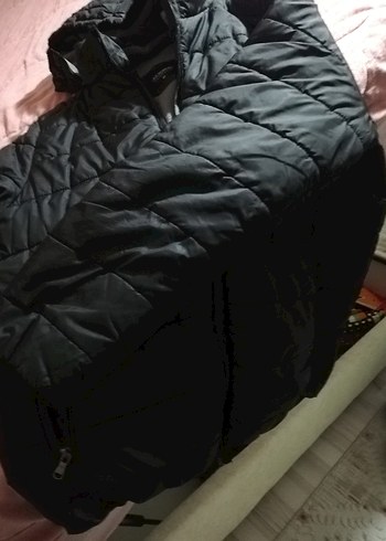 Siyah Kapüşonlu erkek Kışlık Mont - Görsel 2