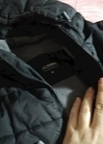 Siyah Kapüşonlu erkek Kışlık Mont - Görsel 7