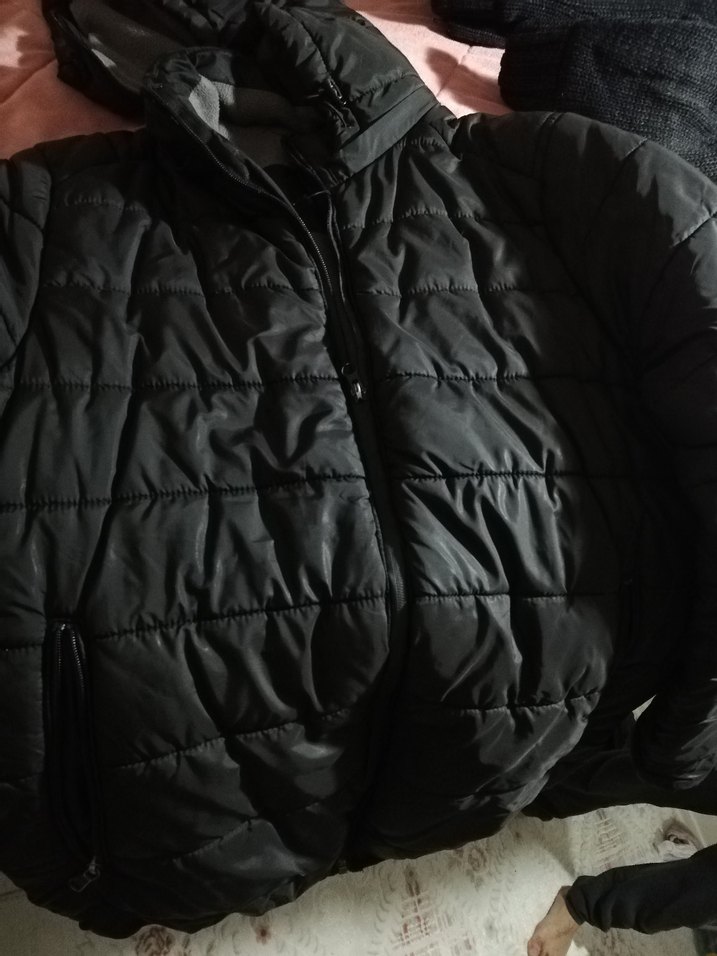 Siyah Kapüşonlu erkek Kışlık Mont - Görsel 5