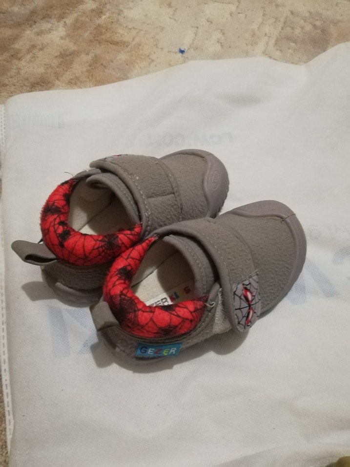 Gri Erkek Çocuk Yılan Desenli Sıcak kreş ayakkabı sı - Görsel 3