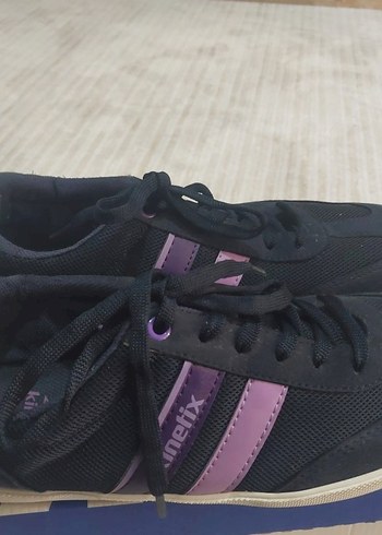 Mor Detaylı Kadın Spor Ayakkabı - Görsel 3