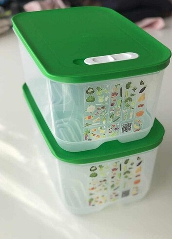 Tupperware 2 Adet 4.4 LT Sera.