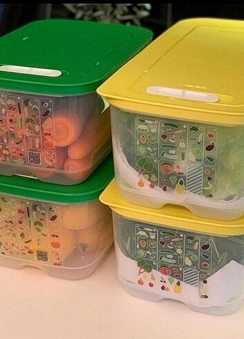 Tupperware Sera Set.