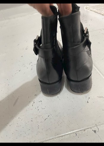 Siyah Nakışlı  Bot inci - Görsel 2