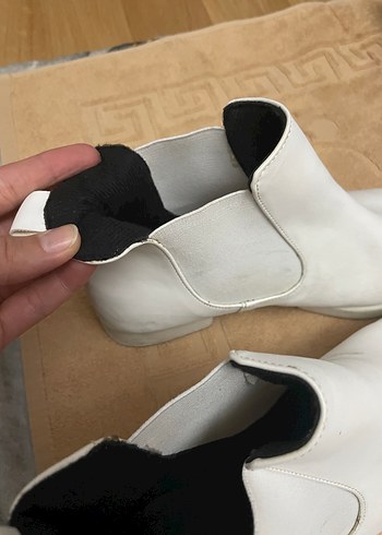 Beyaz Dolgu Topuk Kadın Bot - Görsel 4