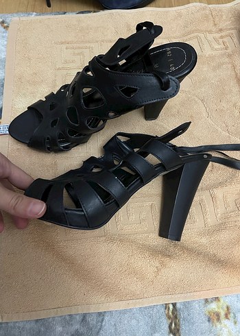 Tokalı Siyah Platform Topuklu Gotik Kadın Ayakkabı - Görsel 5