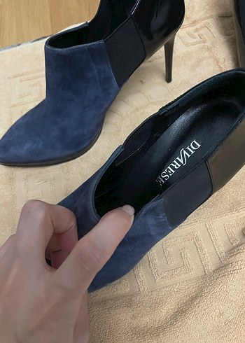 Kadın Mavi Süet Dolgu Topuklu Bot - Görsel 4