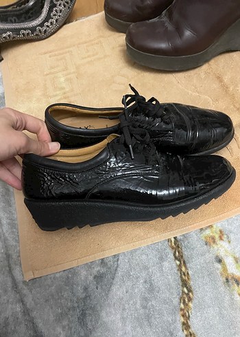 Siyah Rugan Kadın Oxford Ayakkabı - Görsel 2