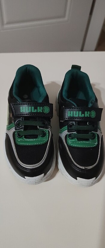 Hulk spor ayakkabı
