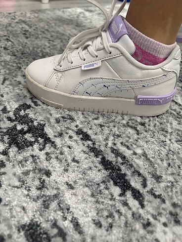 30 Beden beyaz Renk Puma kız çocuk ayakkabı