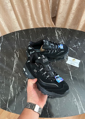 Skechers Dark black