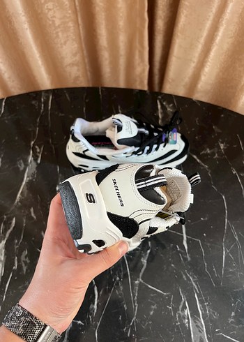 37 Beden beyaz Renk Skechers dlites white black whore