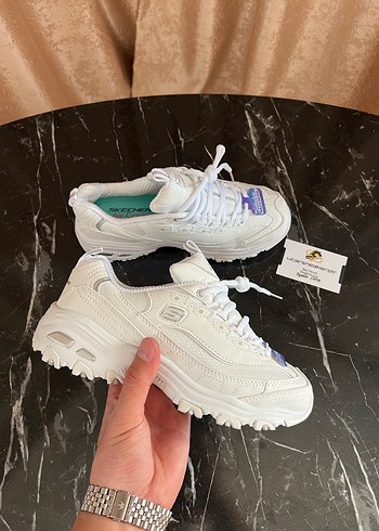 Tripple white