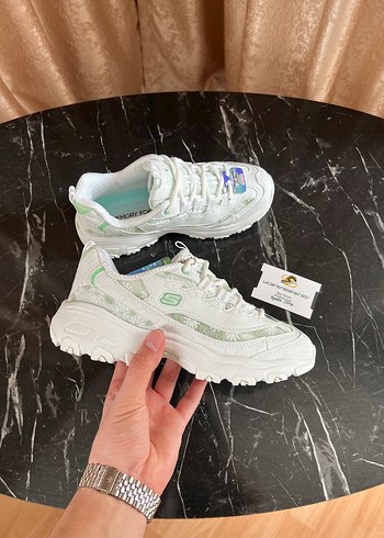 White green flowers