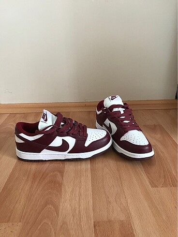 Nike Nike Sb Dunk Bordeaux