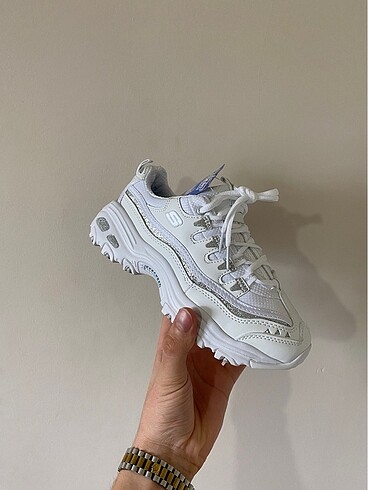 37 Beden Skechers dlites white silvery