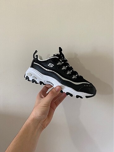 Skechers Dlites Now Then