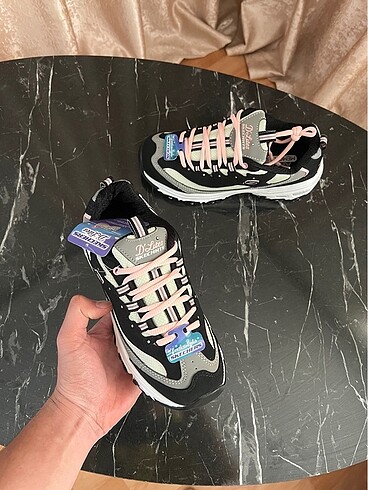 37 Beden Skechers dlites cool chance