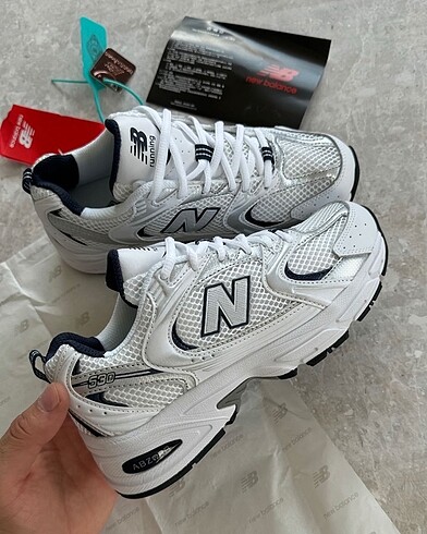 New Balance 530