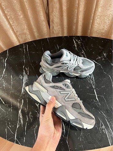 New Balance 9060 grey