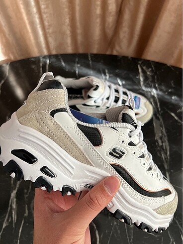 37 Beden White stripet