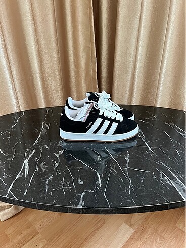 Adidas campus black white
