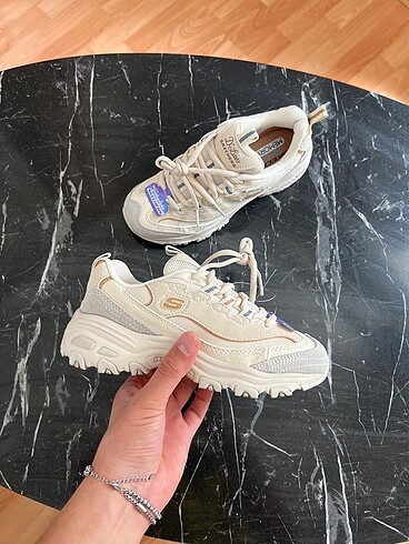 Cream gold