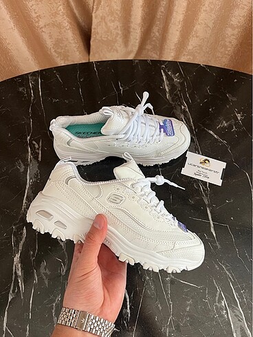 Skechers Tripple white