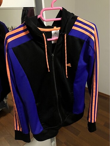 Adidas hirka